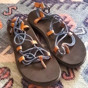 Teva Sandals Size 8 Voya Infinity